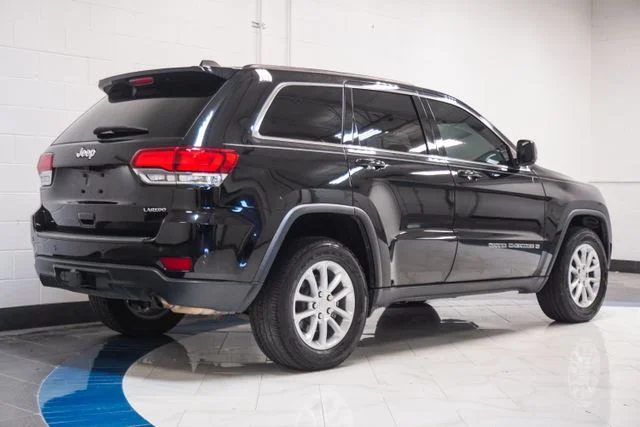 Used 2022 Black Jeep Laredo E image 20