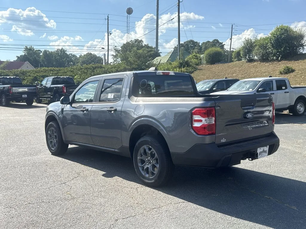 New 2026 Gray Ford XLT image 5