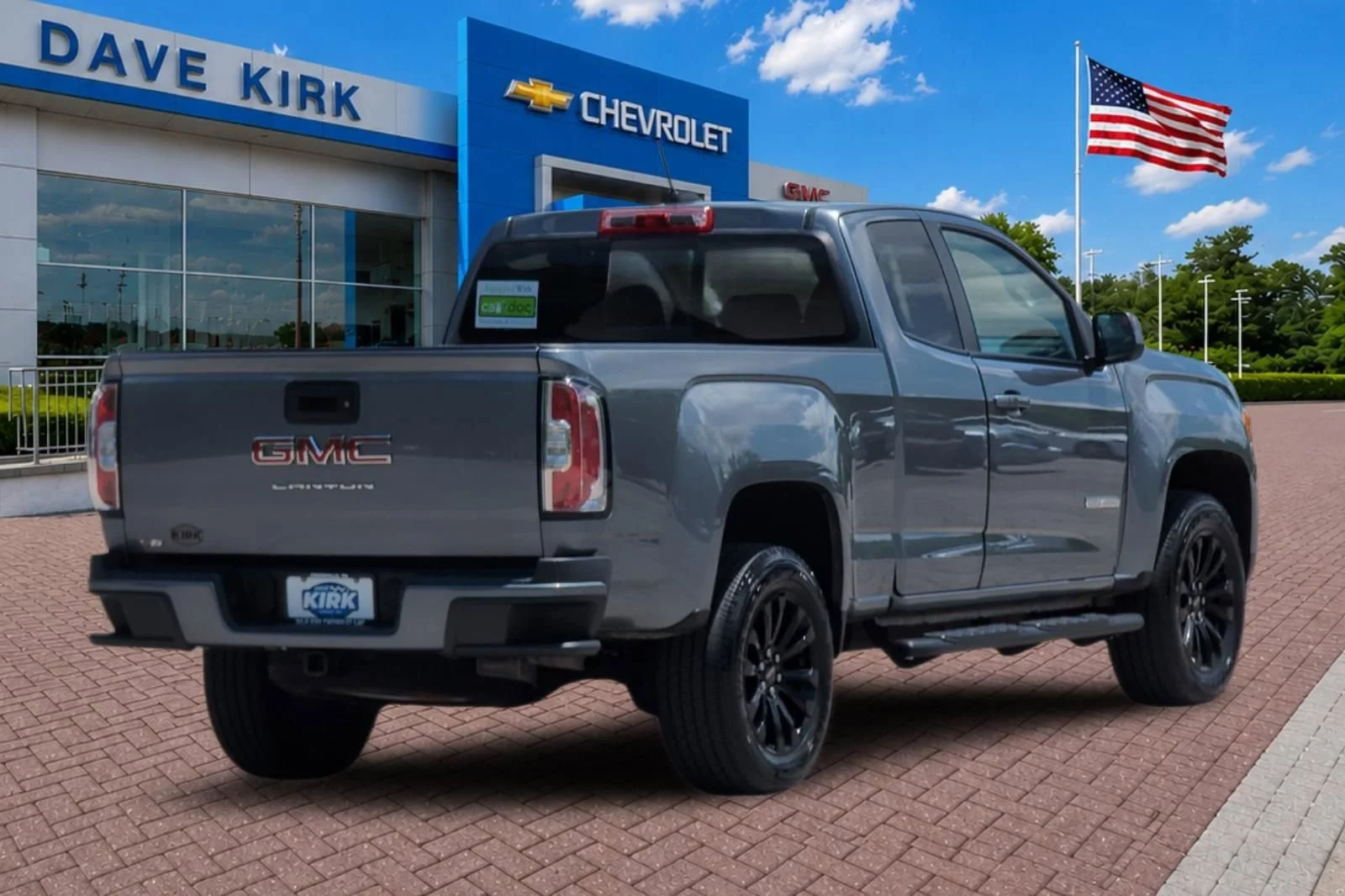 Used 2022 Satin Steel Metallic GMC Elevation image 3