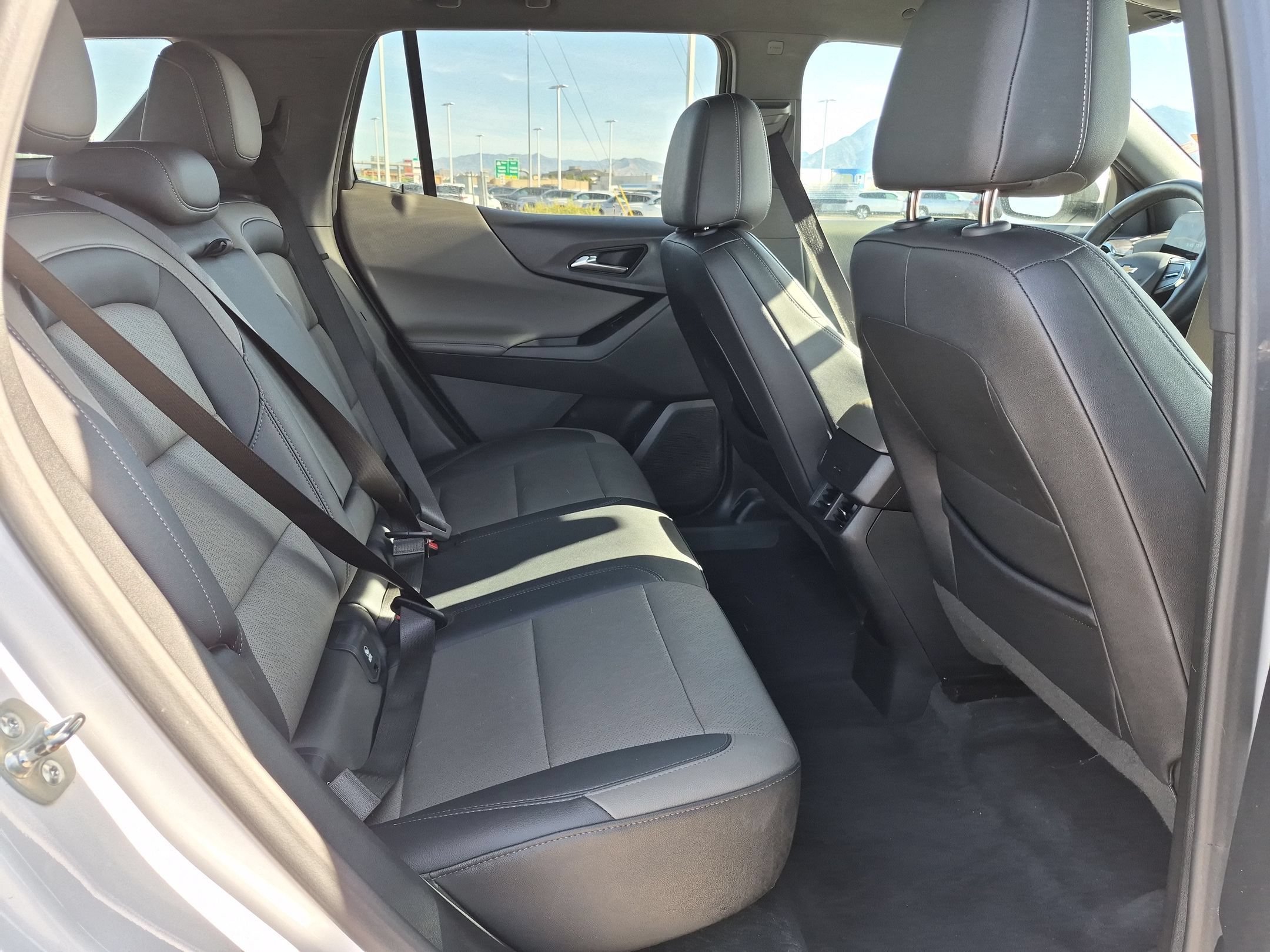Used 2025 Summit White Chevrolet AWD LT image 30