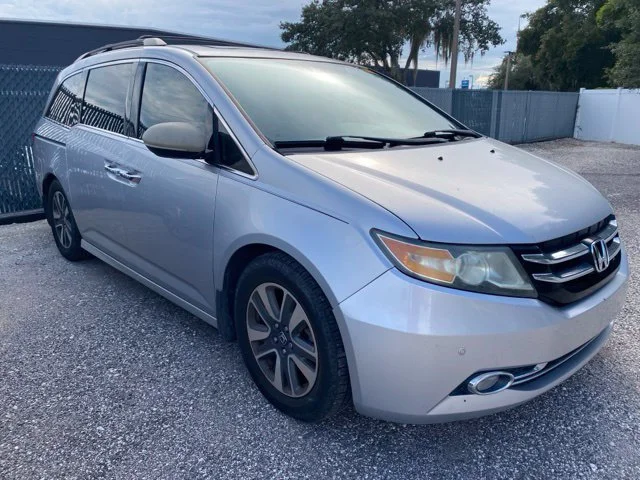 Used 2014  Honda Touring image 1
