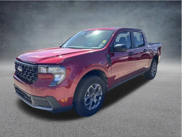 Used 2025 Red Ford XLT image 6