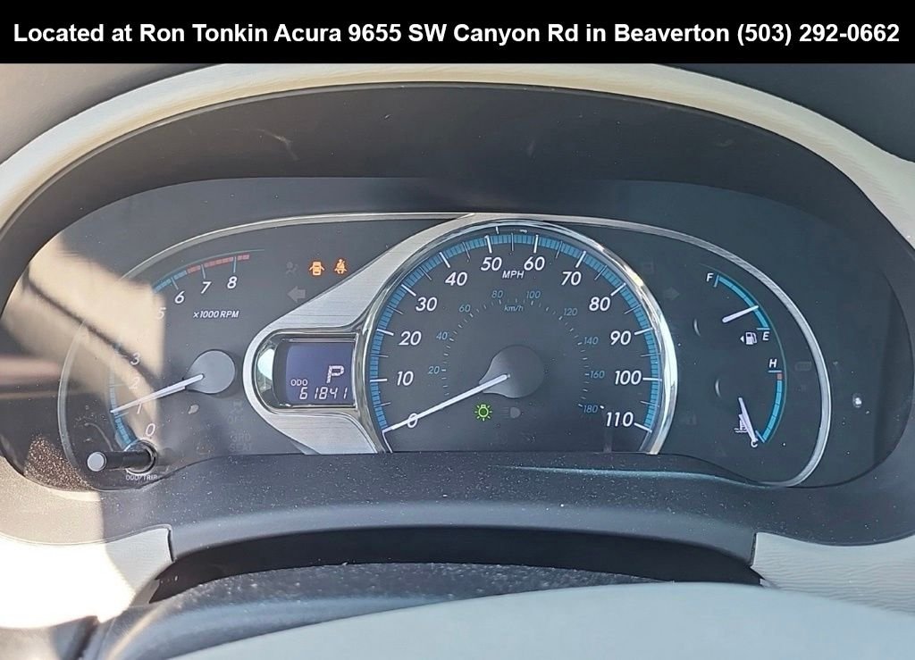 Used 2014 Silver Sky Metallic Toyota XLE image 7