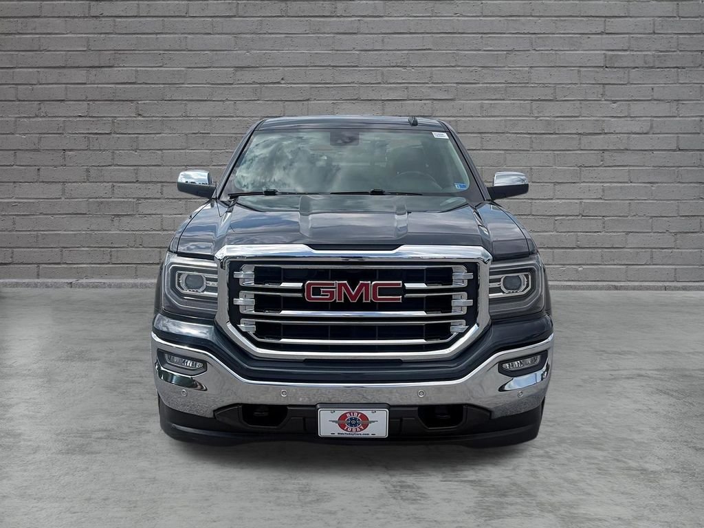 Used 2018 Gray GMC SLT image 9