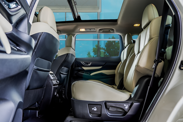 Used 2019 White Subaru Limited image 37