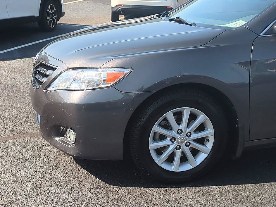 Used 2010 Magnetic Gray Metallic Toyota XLE image 10