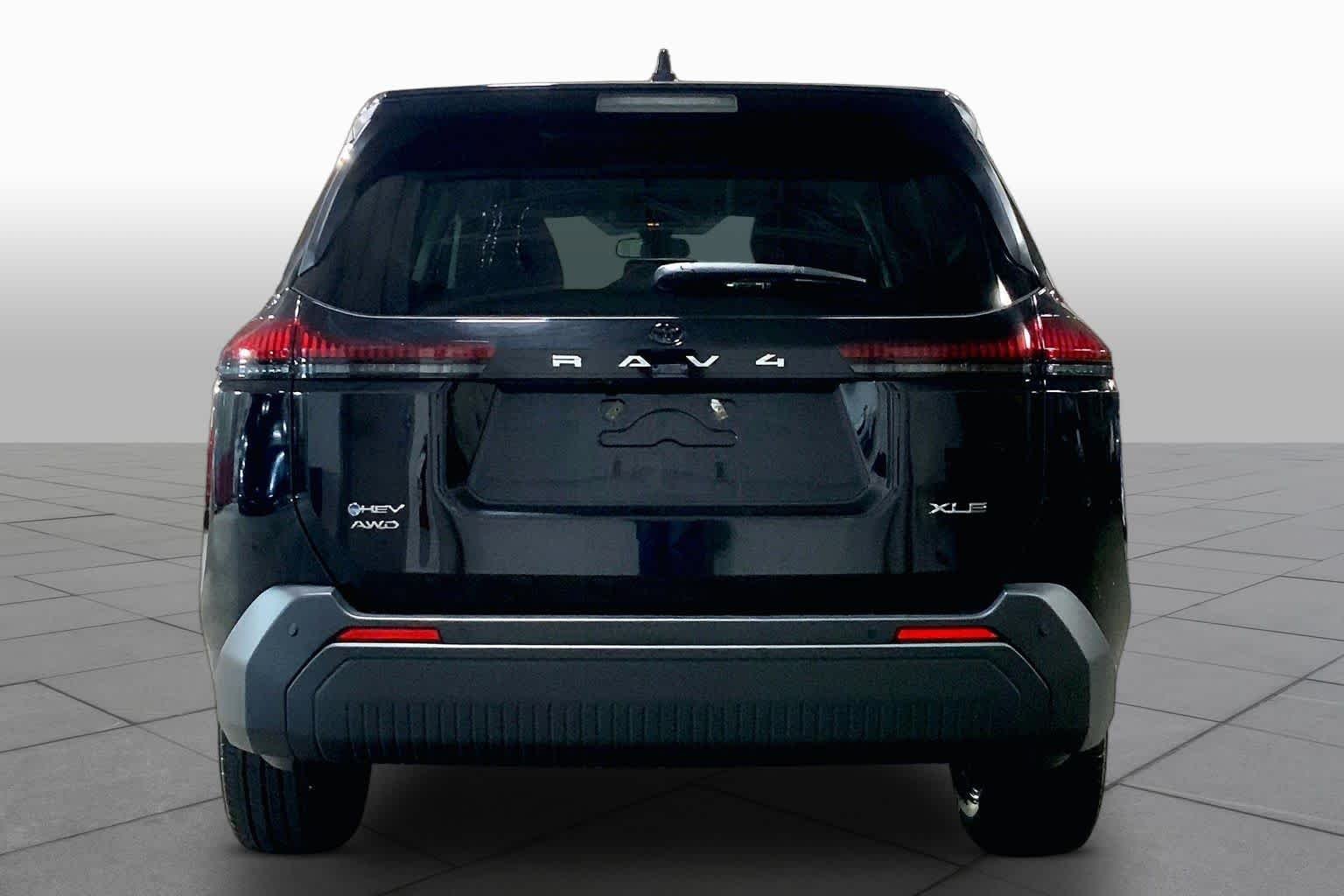 Used 2026 Midnight Black Metallic Toyota XLE Premium image 5