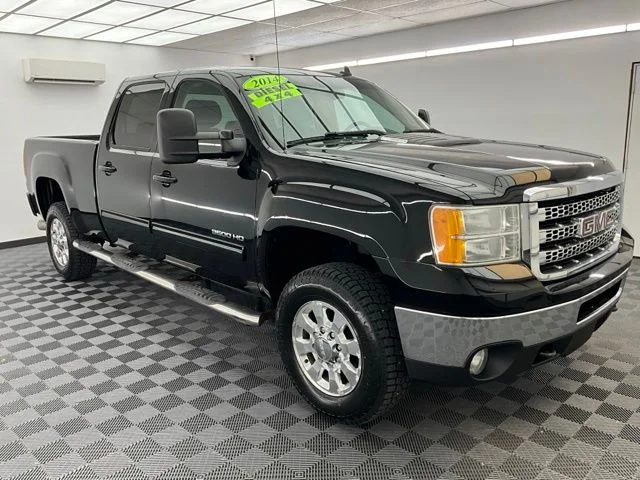 Used 2014 Black GMC SLT image 3