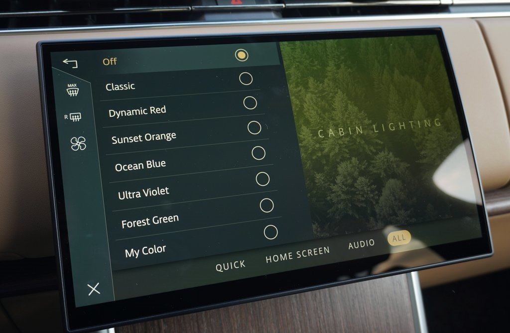 2025 LAND ROVER RANGE ROVER - Image 24