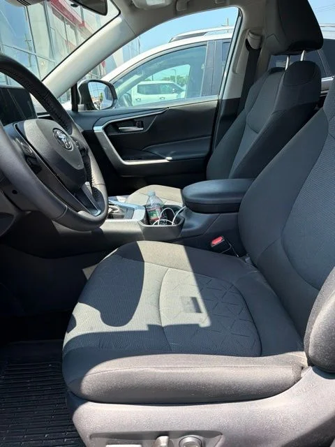 Used 2025 Silver Toyota XLE image 4