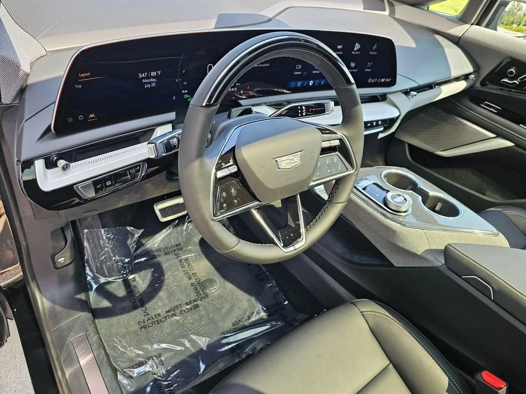 2026 Cadillac OPTIQ Sport - Photo 19