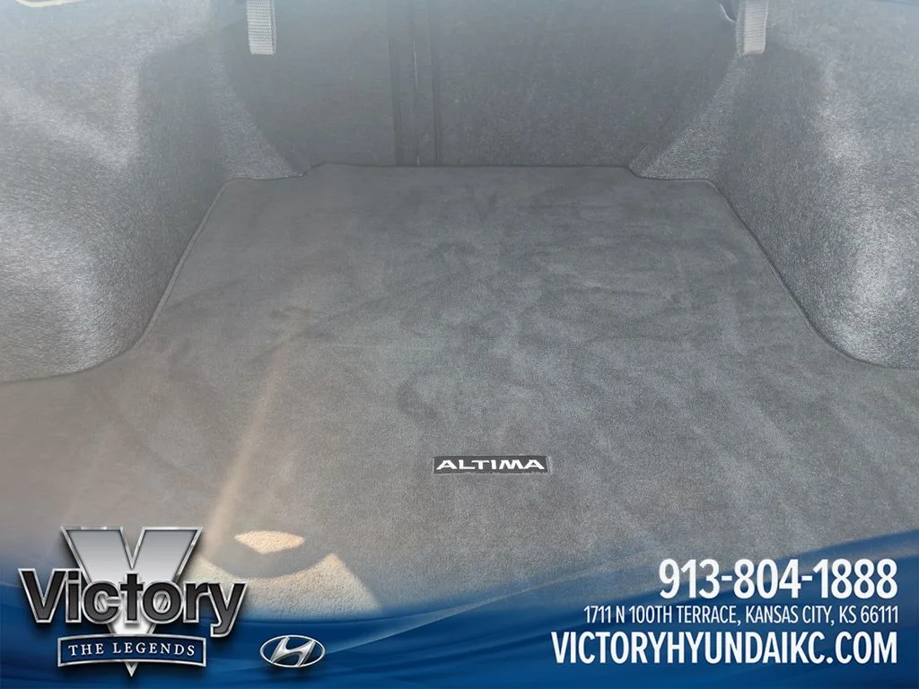 Used 2025 Black Nissan 2.5 SV image 22