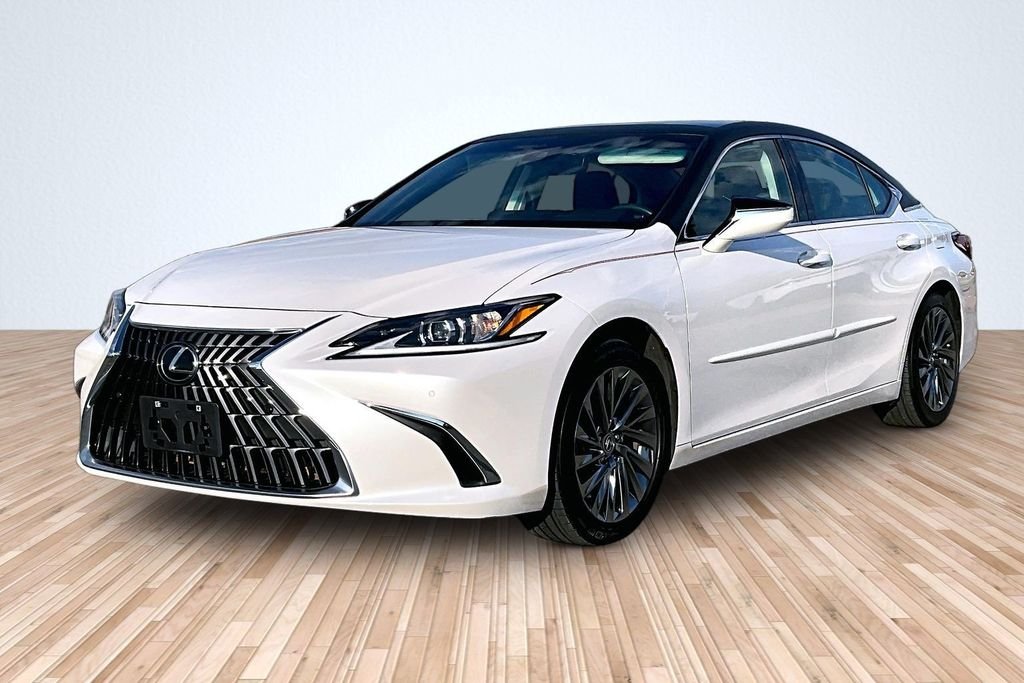 Used 2024 White Lexus 350 Luxury image 1