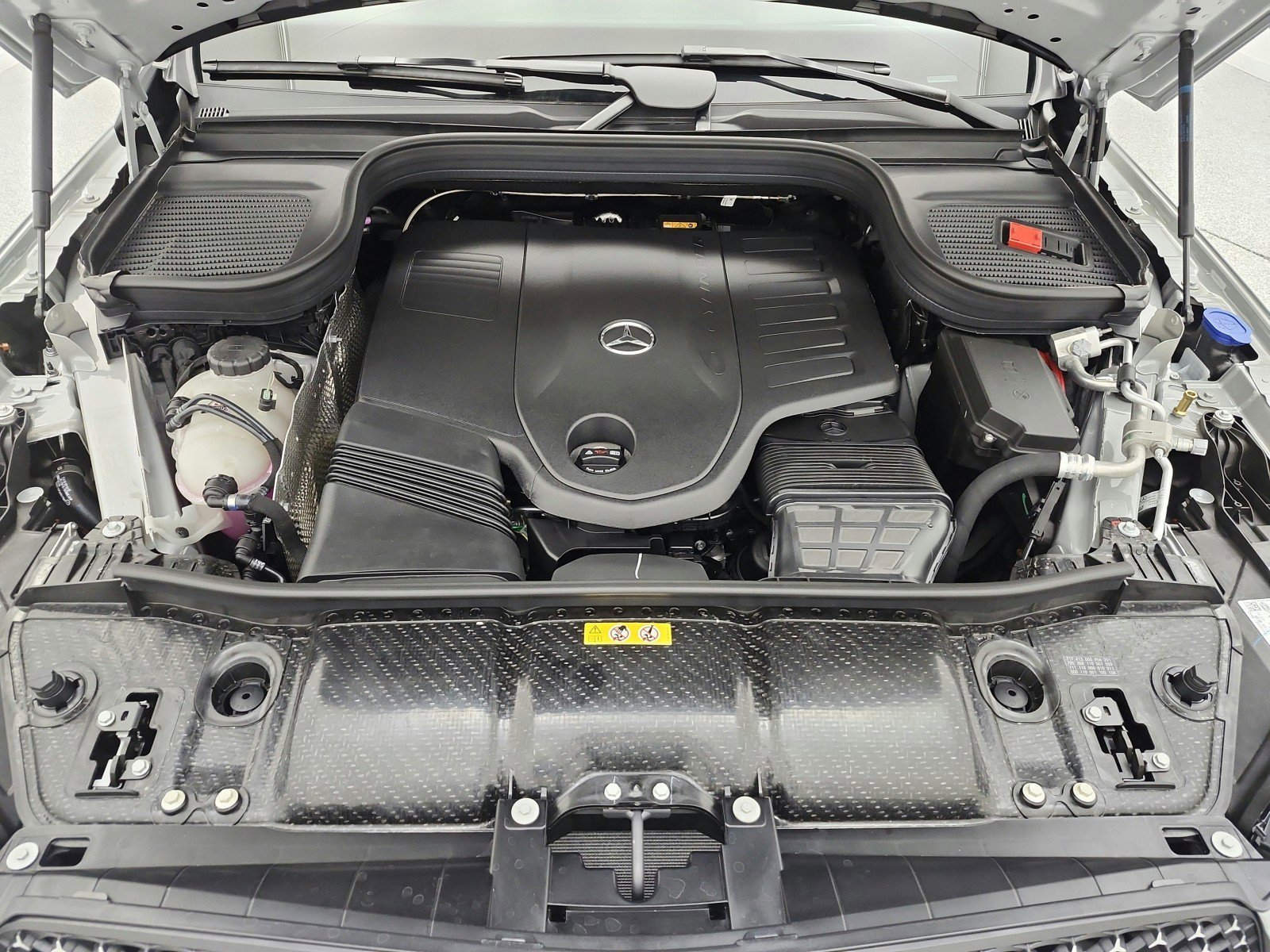 New 2026 MANUFAKTUR Alpine Grey Mercedes-Benz GLE 450 4MATIC® SUV image 41