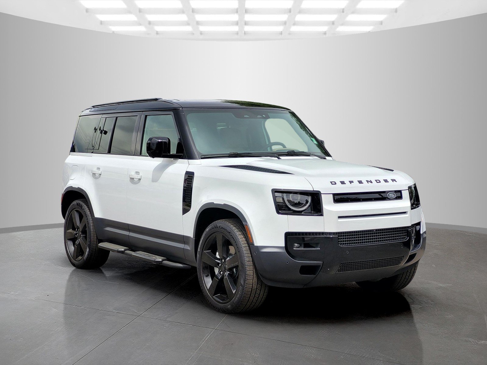 New 2026 Fuji White LAND ROVER S image 8