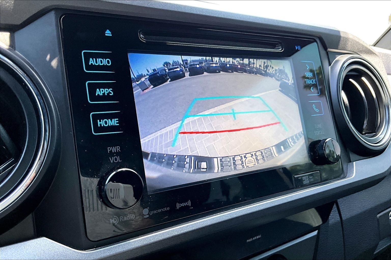 Used 2018  Toyota TRD Off-Road image 21