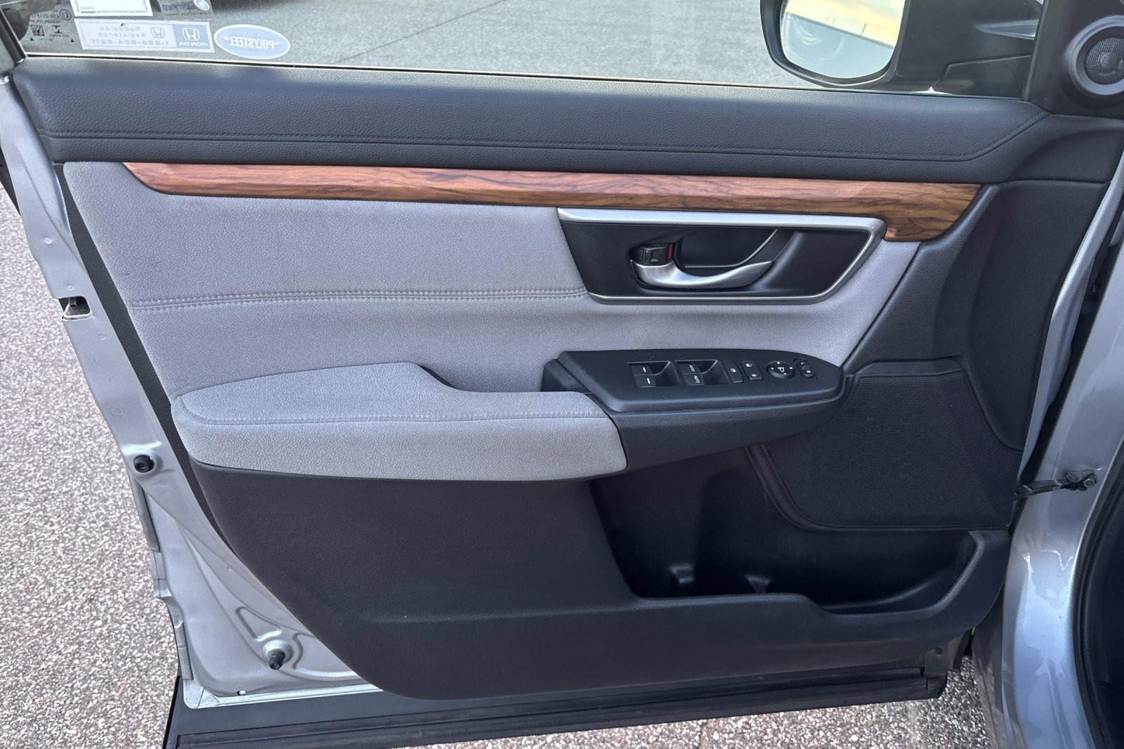Used 2018 Silver Honda EX image 9