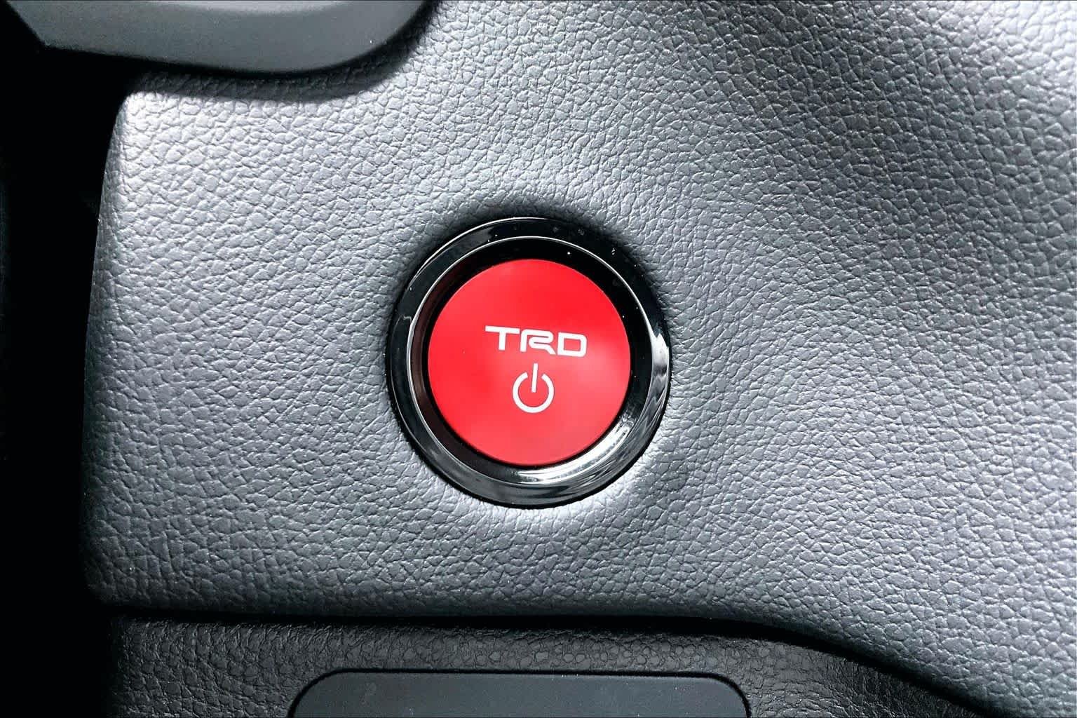 Used 2025 MUDBATH Toyota Platinum image 33