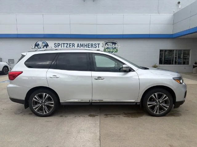 Used 2018 Silver Nissan Platinum image 12