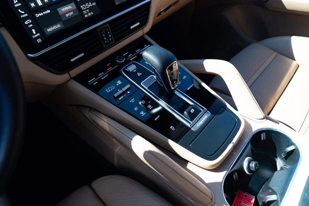 Used 2021 White Porsche Base image 15
