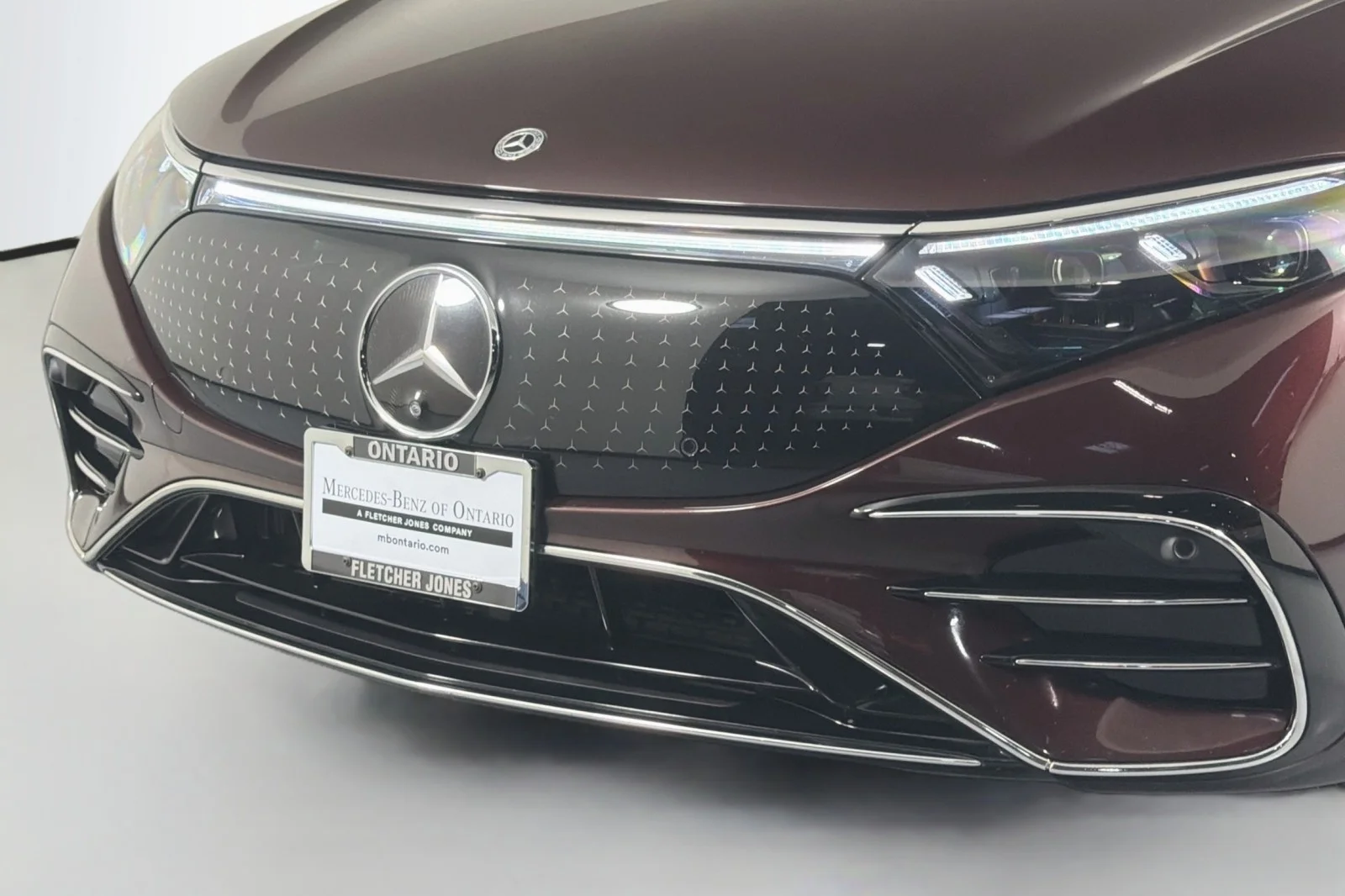 Certified Used 2024 MANUFAKTUR Signature Rubellite Red Metallic Mercedes-Benz EQS 580 image 12