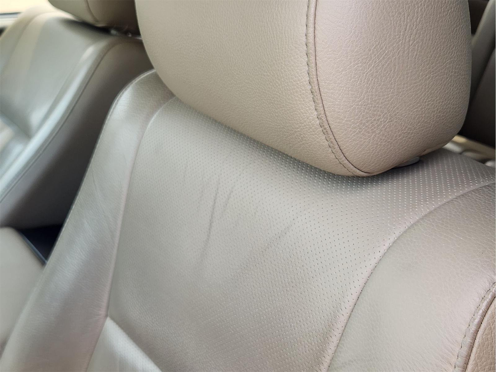 Used 2016 Blizzard Pearl Toyota Platinum image 14