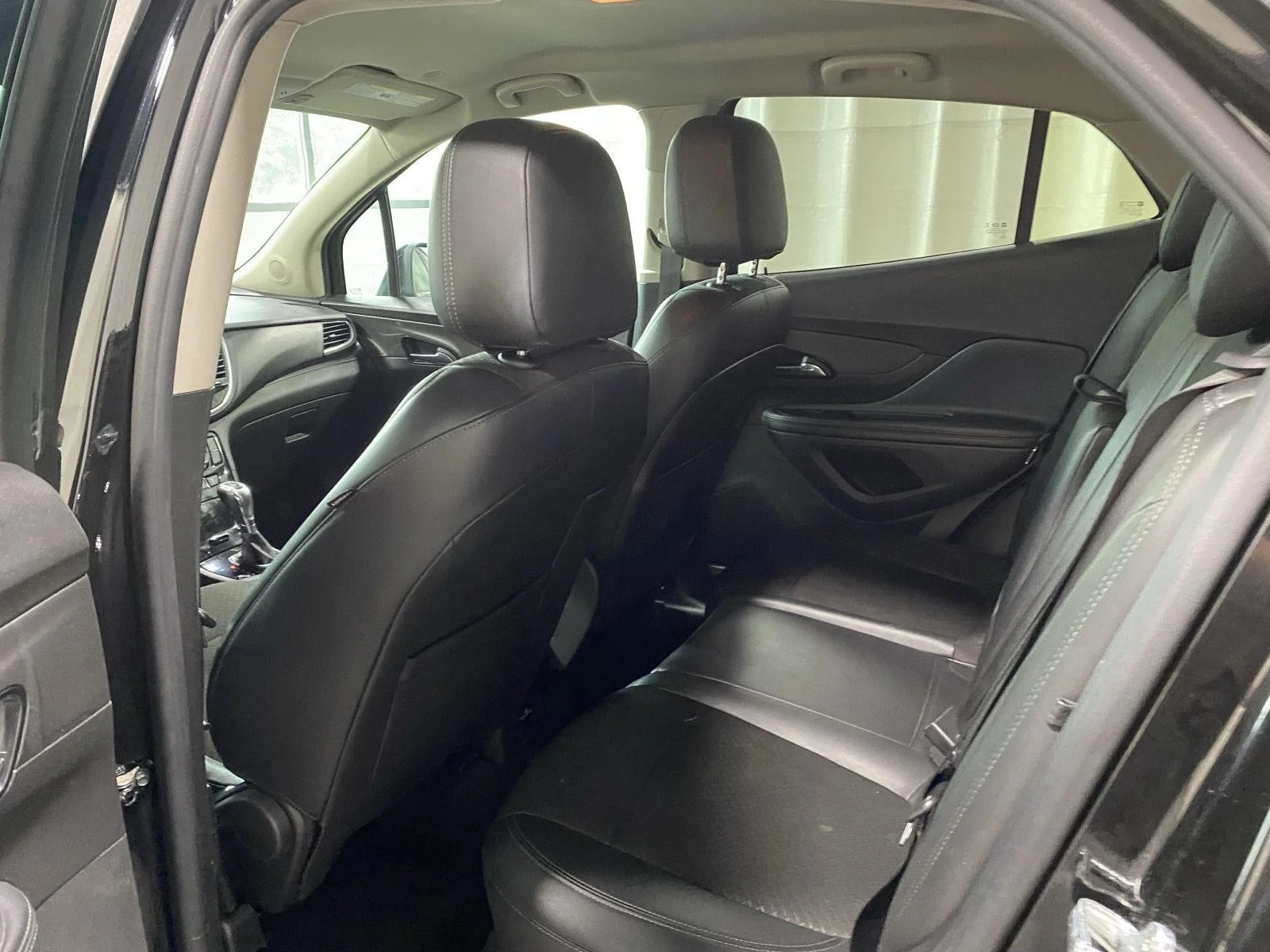 Used 2020 Ebony Twilight Metallic Buick Preferred image 14