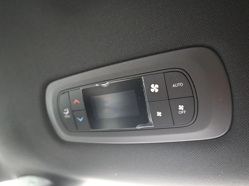 New 2026 Red Hot Pearl-Coat Exterior Paint Chrysler Select image 37