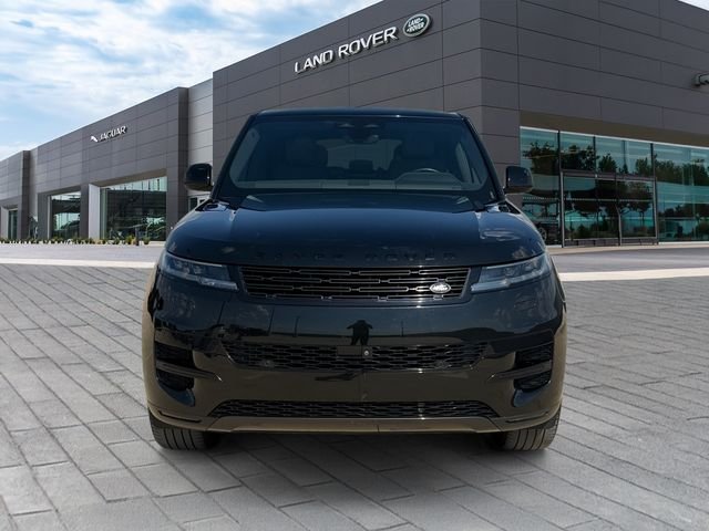 Used 2025 Santorini Black Metallic Land Rover SE image 8