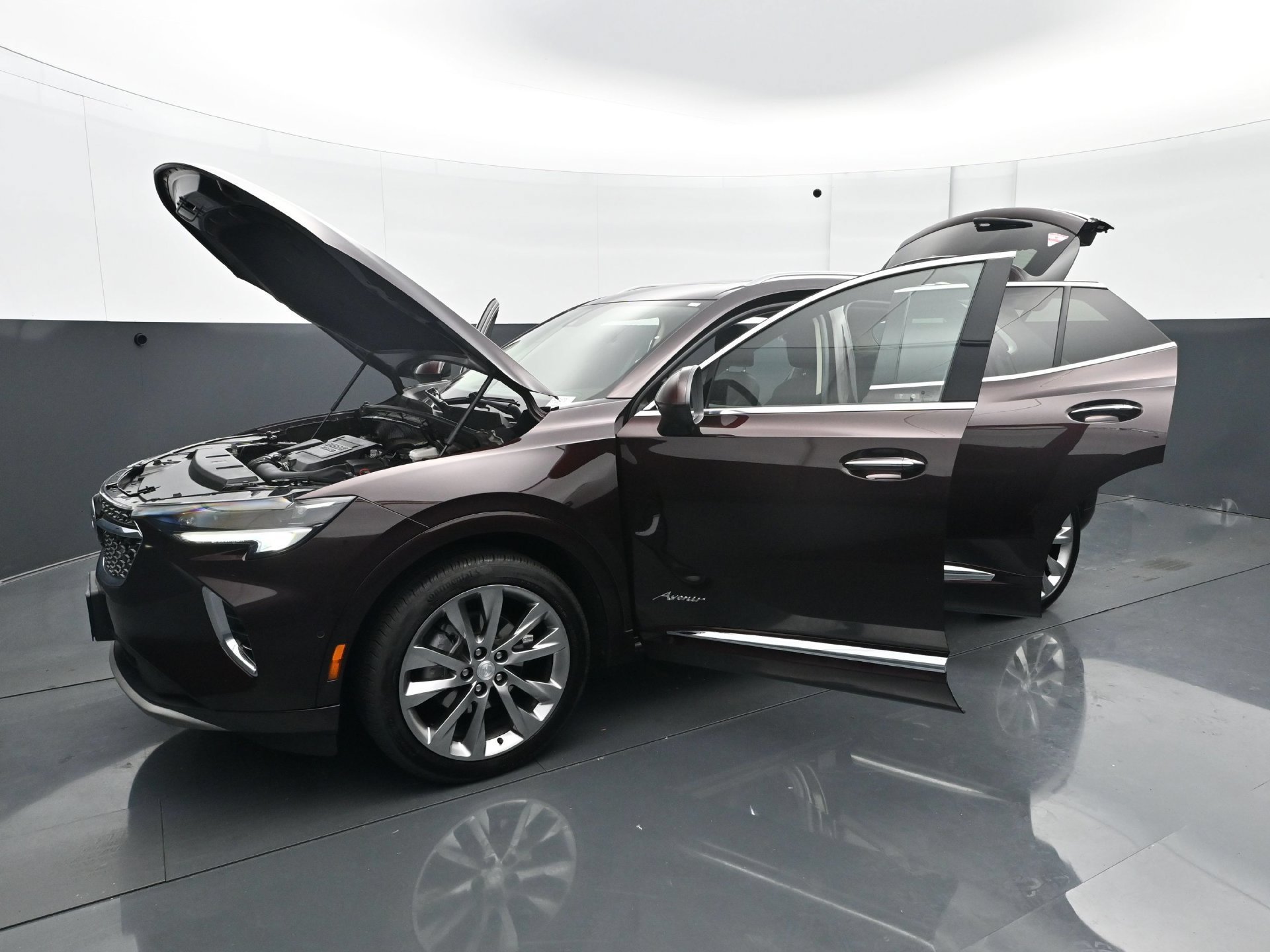 Used 2021 Rich Garnet Metallic Buick AWD 4dr Avenir image 32