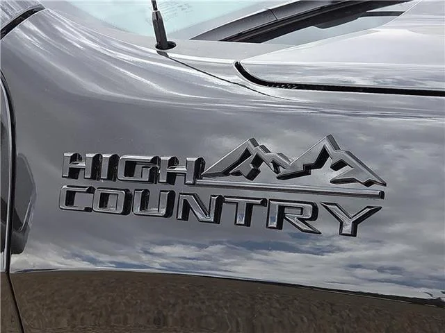 New 2026 GBA Black Chevrolet High Country 4x4 Crew Cab 5.75 ft. box 147.4 in. W image 8
