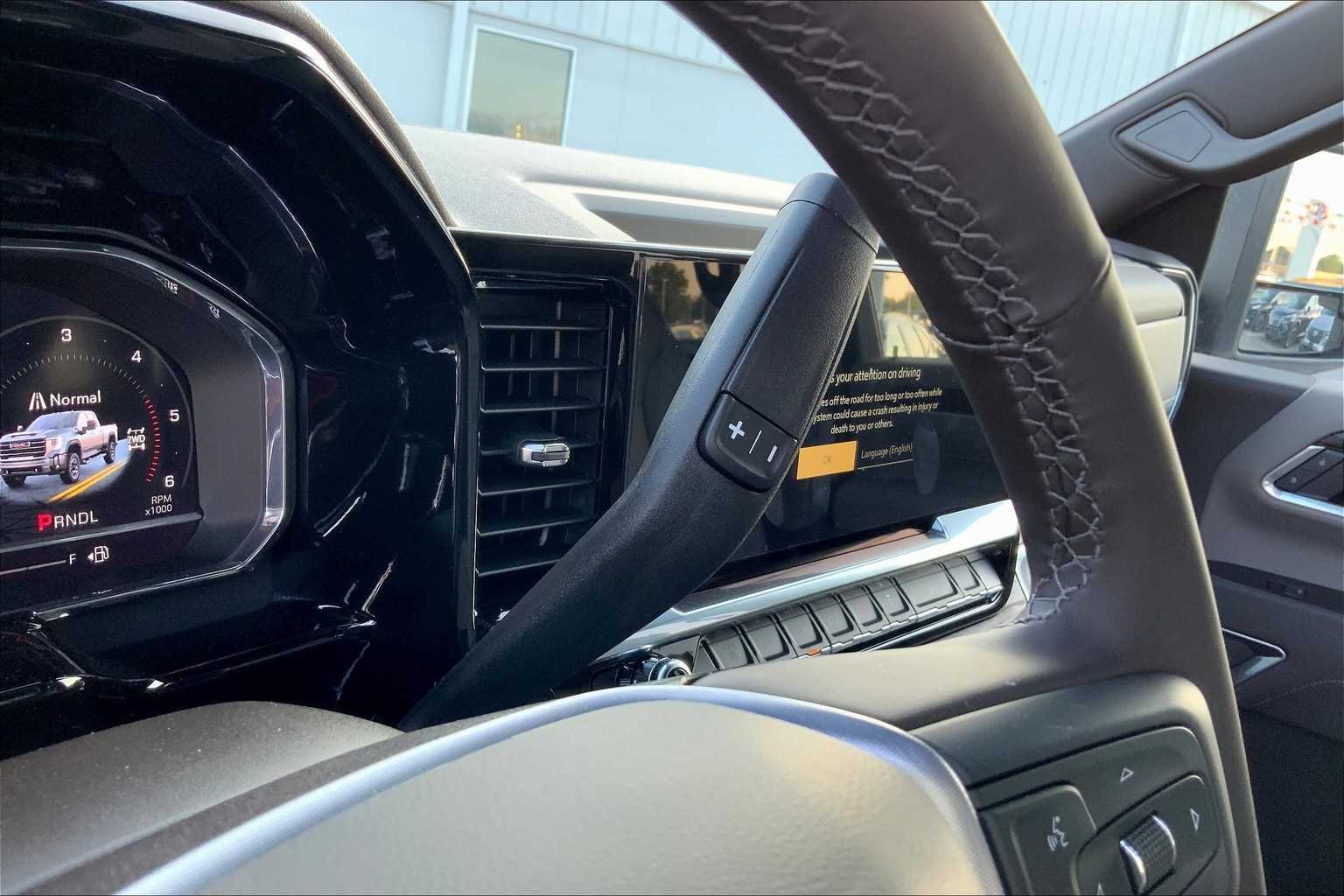 2025 GMC Sierra 2500HD SLT - Photo 6