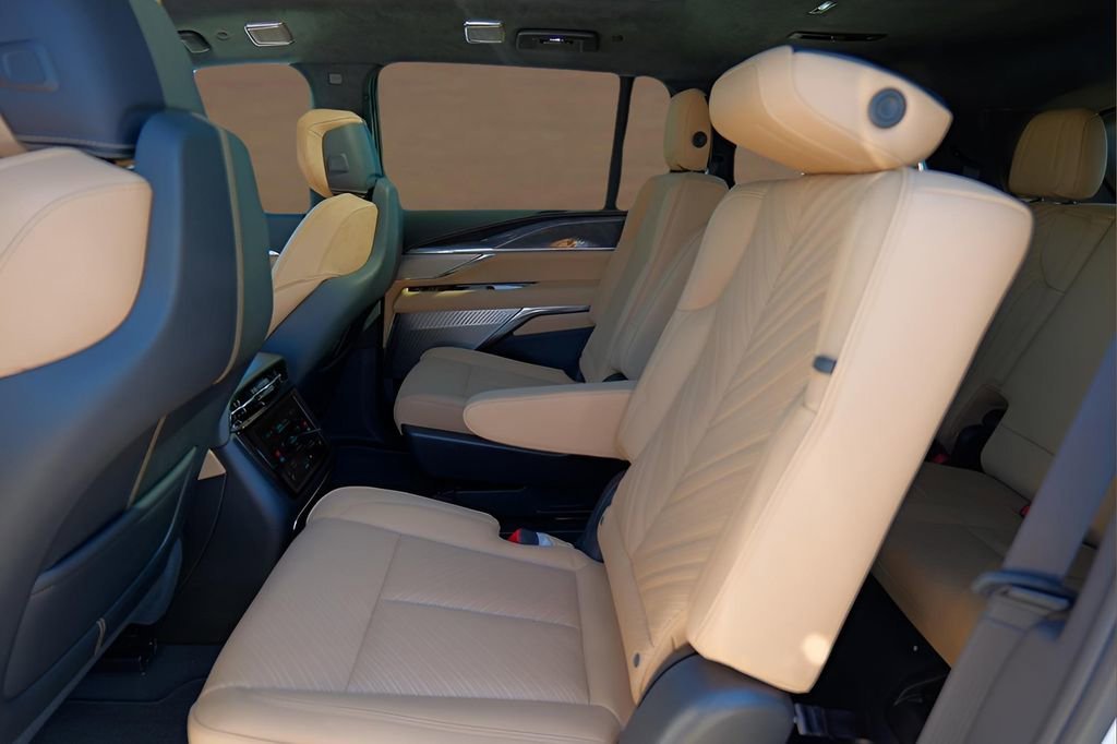 2025 Cadillac Escalade IQ Sport 2 - Photo 15