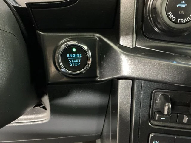 Used 2023 Oxford White Ford XLT image 24
