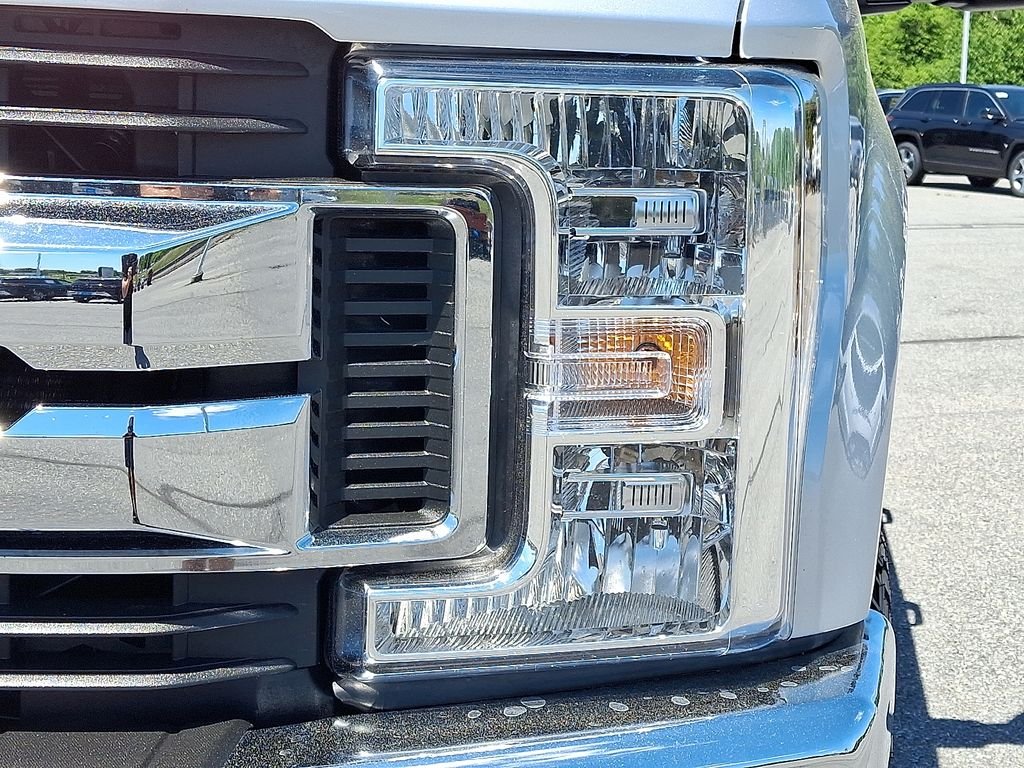 Used 2018 Silver Ford XLT image 10