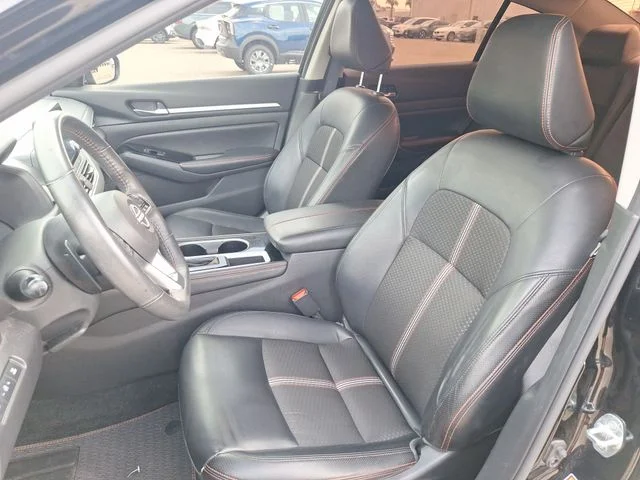 Used 2024 Black Nissan 2.5 SR image 10