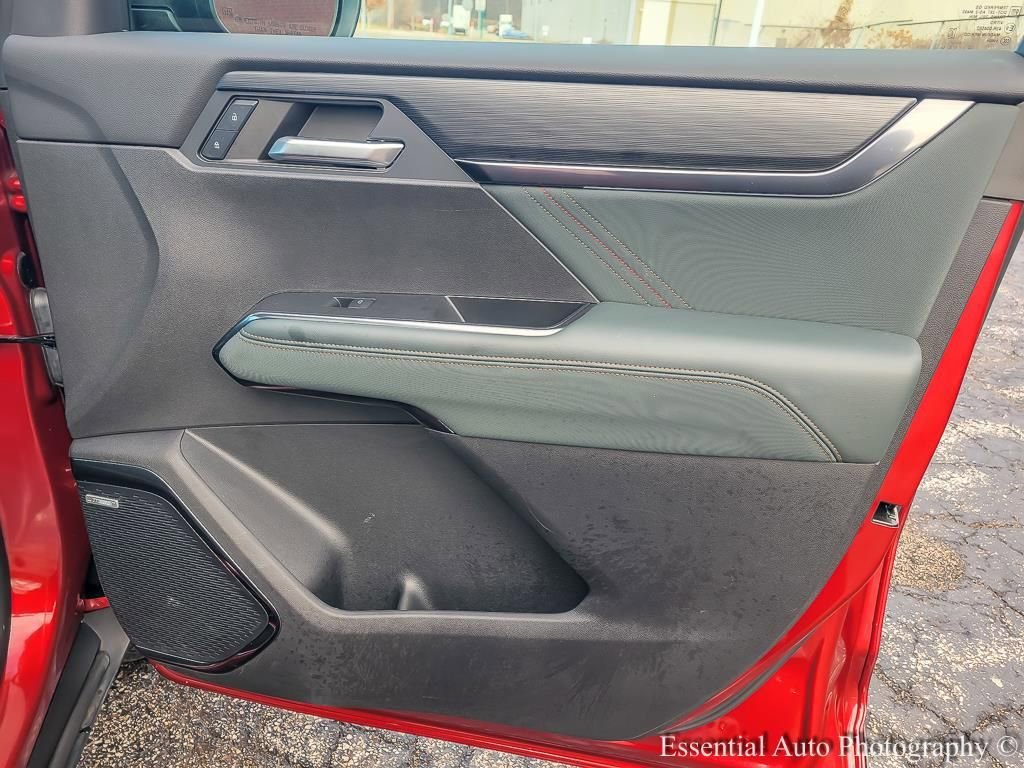 2024 GMC ACADIA - Image 23