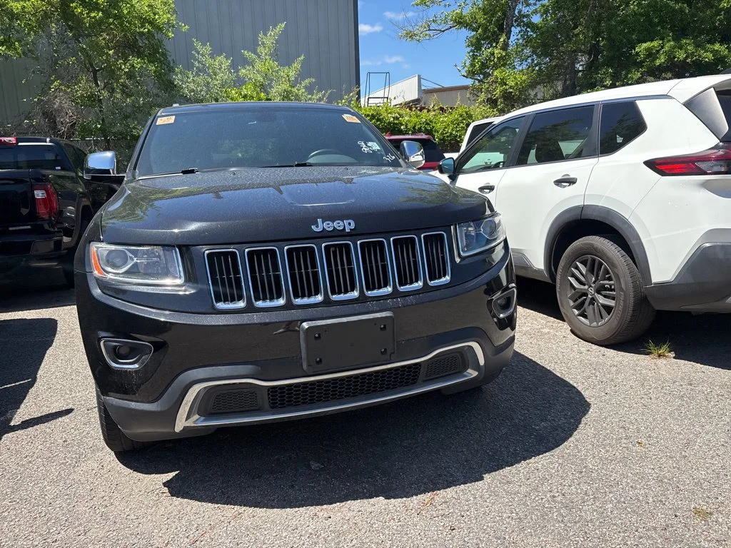 Used 2015 Black Jeep Limited image 6
