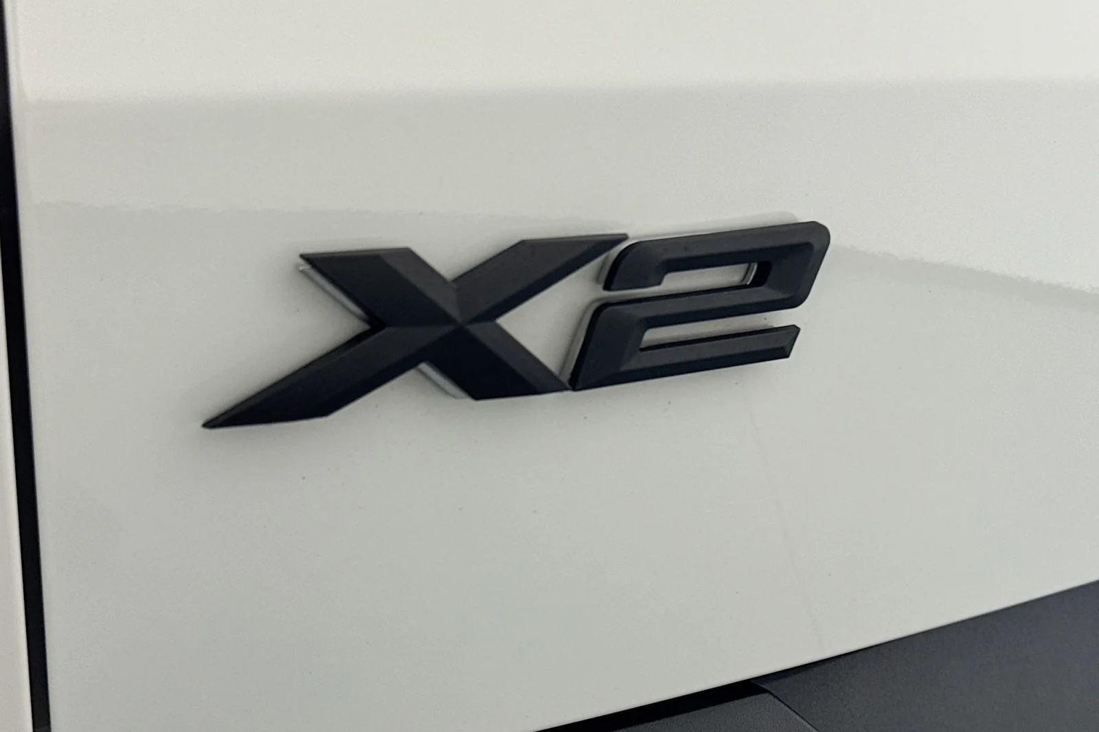 Used 2025 Alpine White BMW xDrive28i image 9