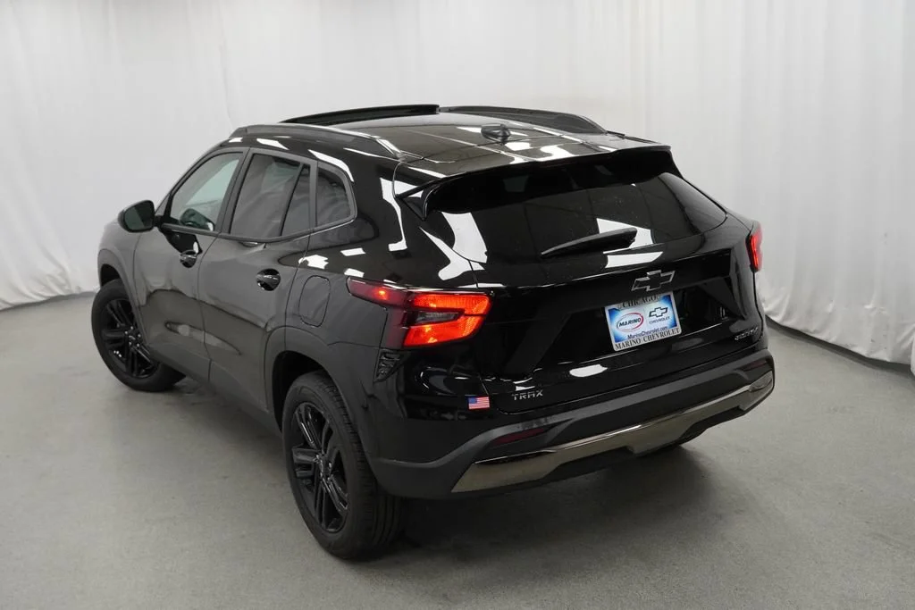 New 2026 Mosaic Black Metallic Chevrolet ACTIV image 36