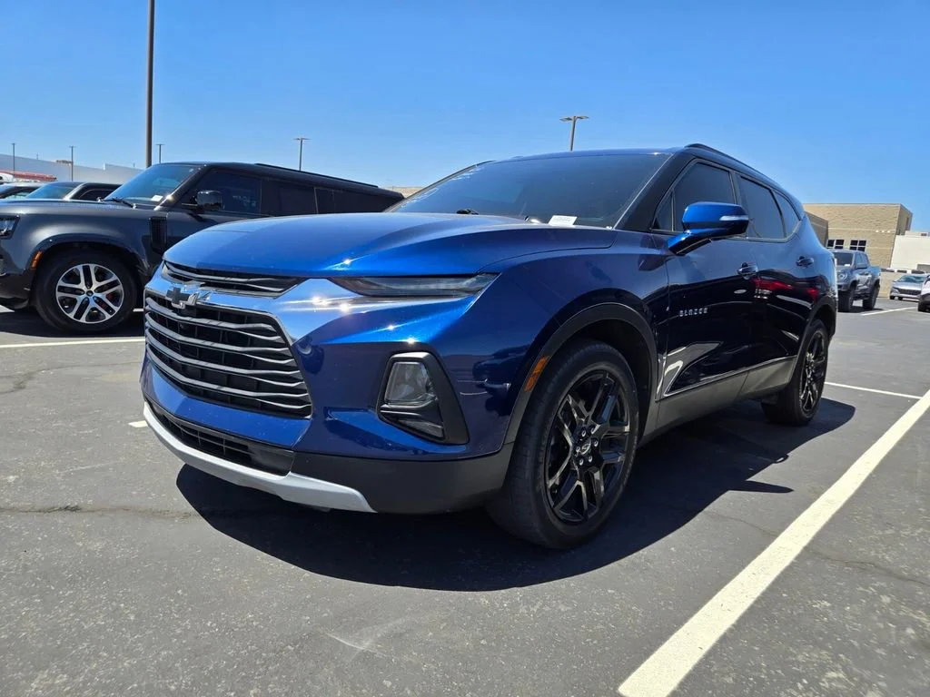 Used 2022 Blue Glow Metallic Chevrolet 3LT image 2
