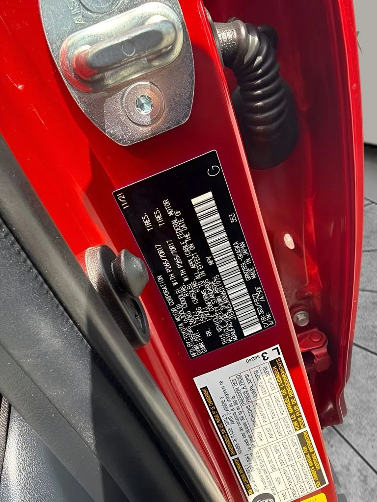 Used 2022 Red Toyota SR5 image 31