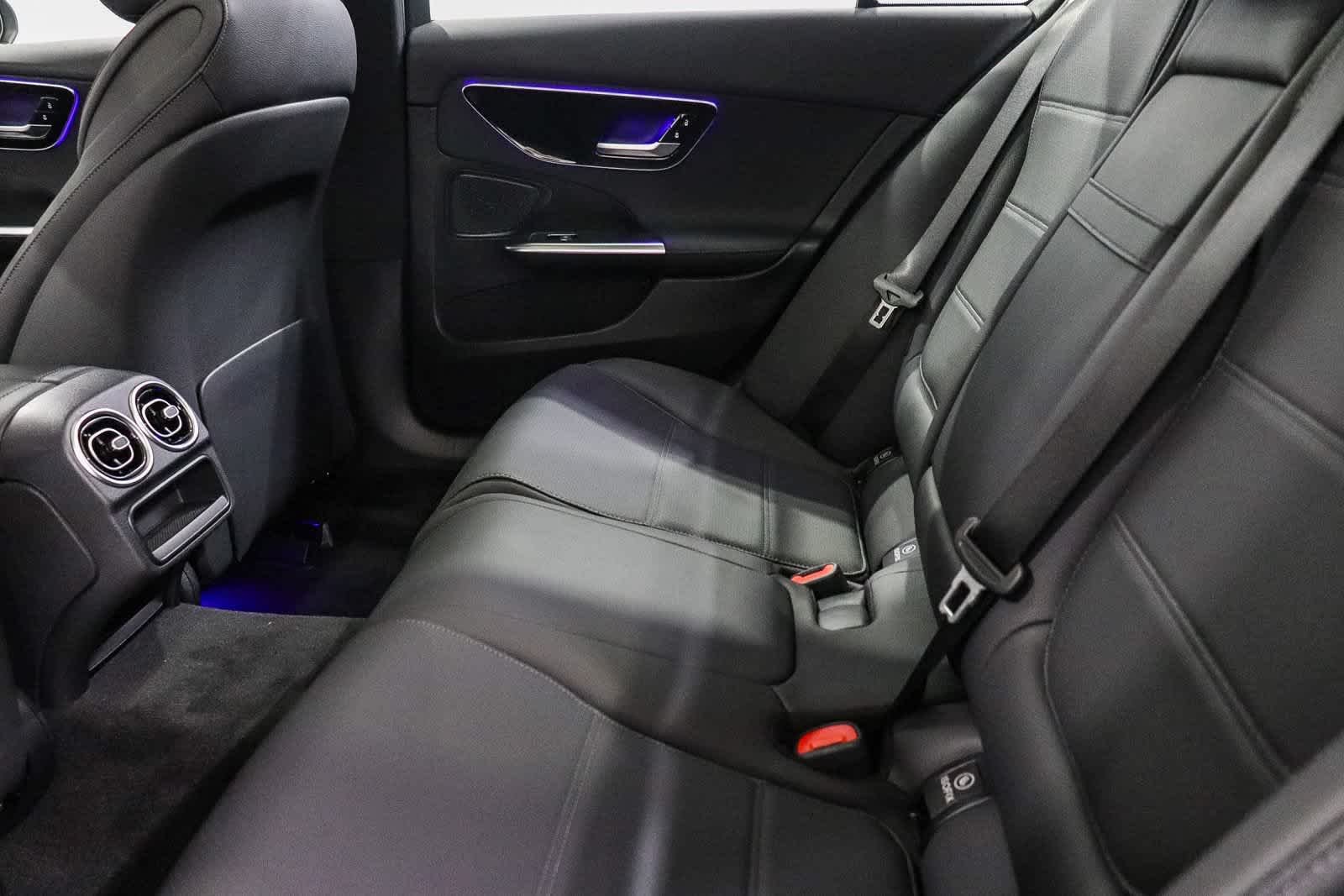 New 2026 MANUFAKTUR Alpine Grey Mercedes-Benz C 300 image 20