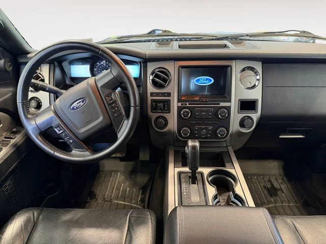 Used 2017 Black Ford XLT image 10