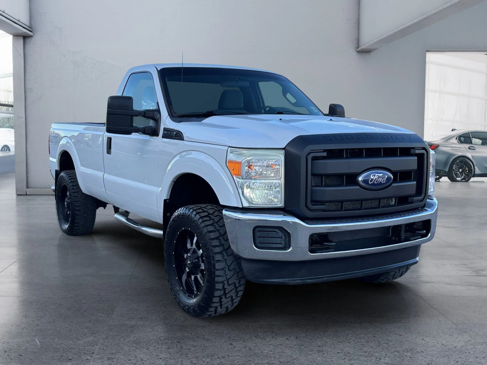 Used 2011 White Ford XL image 7