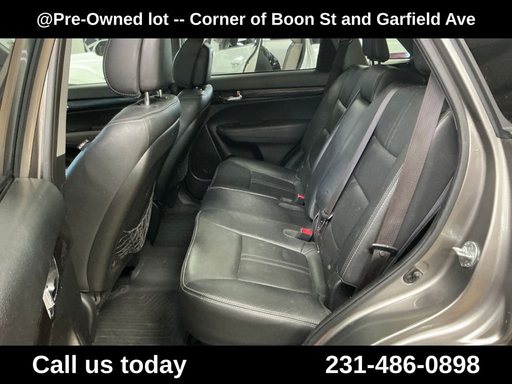 Used 2011 Silver Kia EX image 21