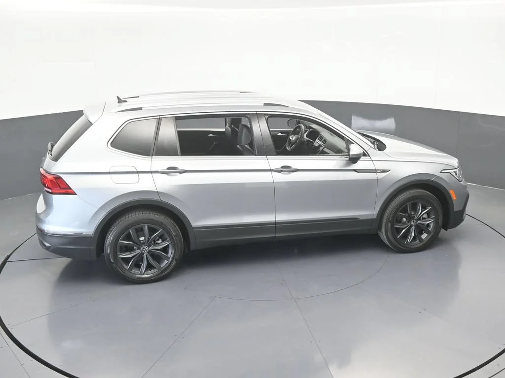 Used 2024 Silver Metallic Volkswagen 2.0T SE image 53