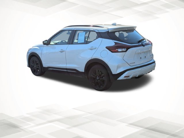 Used 2024 White Nissan SR image 6