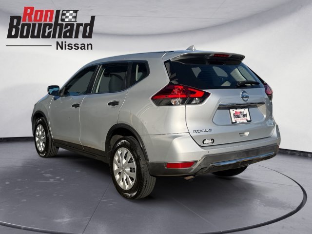 Used 2017 Silver Nissan S image 4