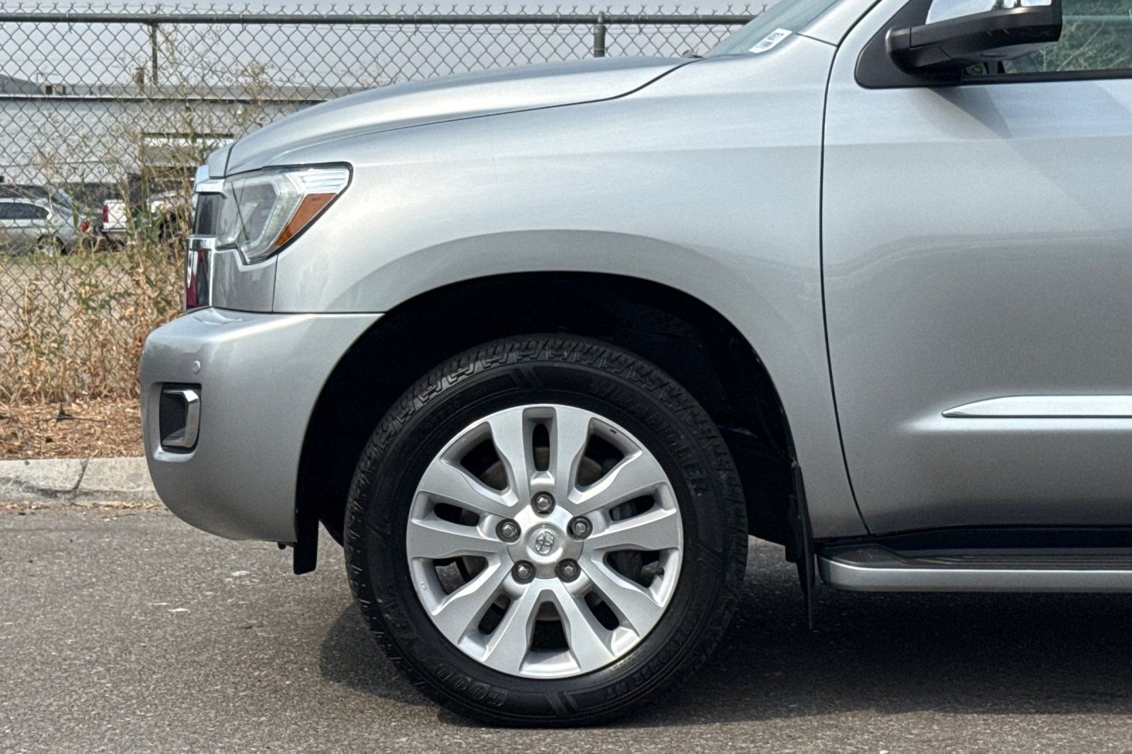 Used 2021  Toyota Platinum image 27